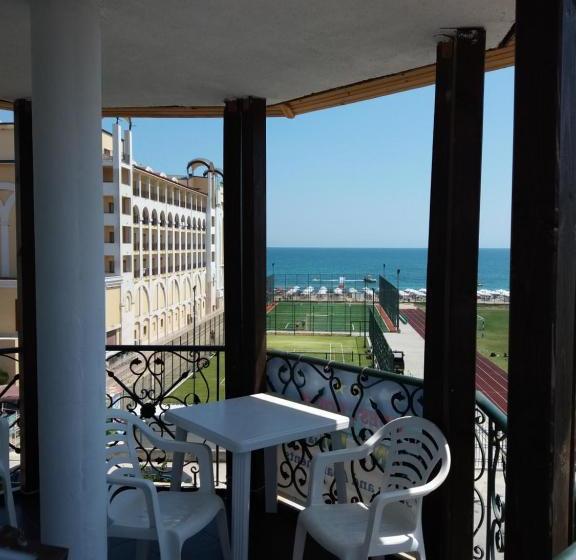 بنسيون Sunny Island Obzor