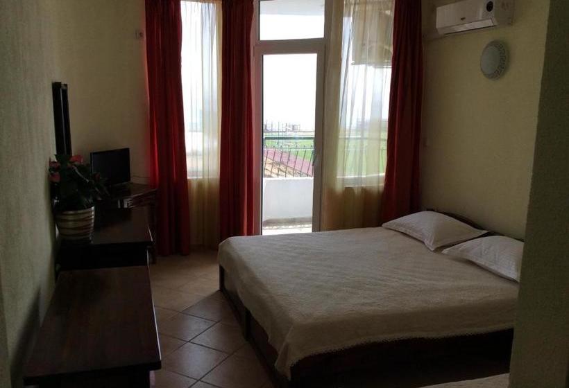 بنسيون Sunny Island Obzor