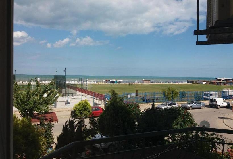 بنسيون Sunny Island Obzor