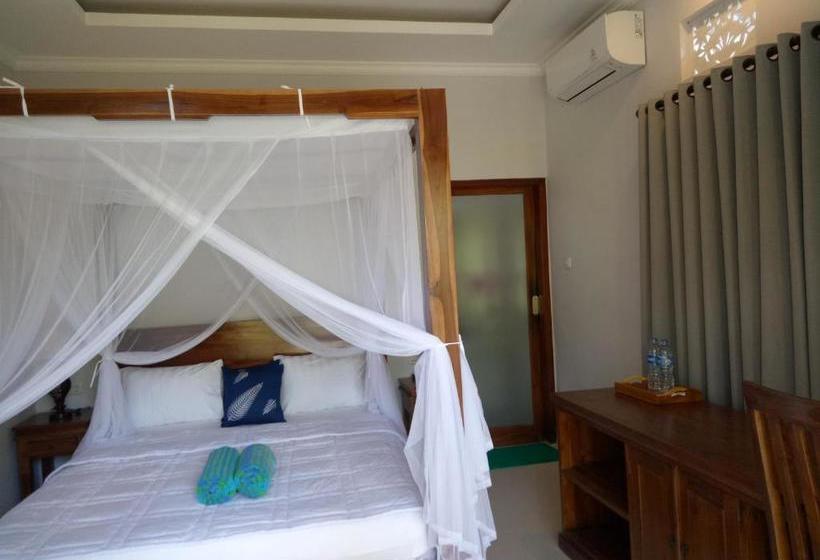 פנסיון Suryadina Guest House