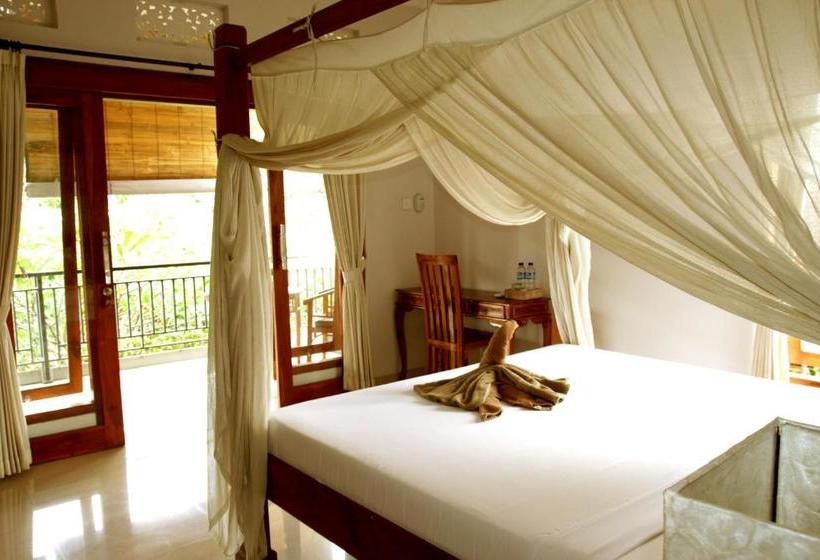 פנסיון Suryadina Guest House