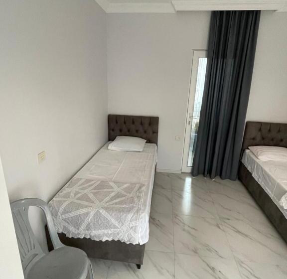 پانسیون Twins