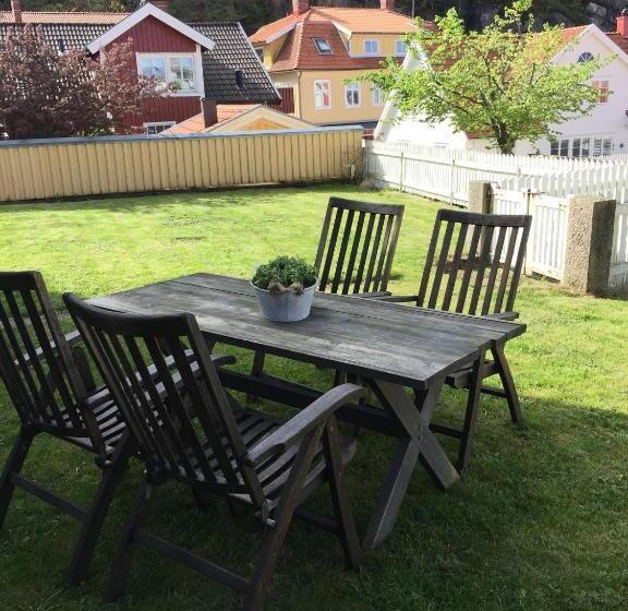 פנסיון Villa Evalotta