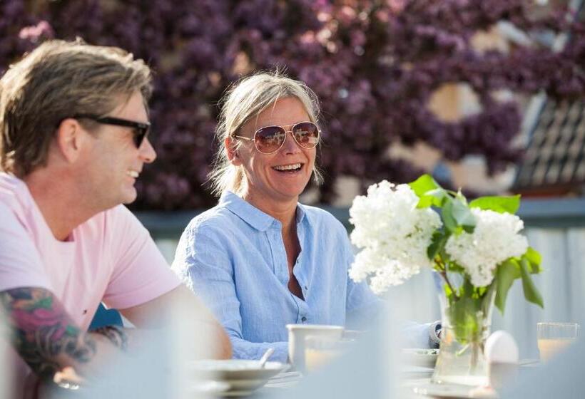 פנסיון Villa Evalotta