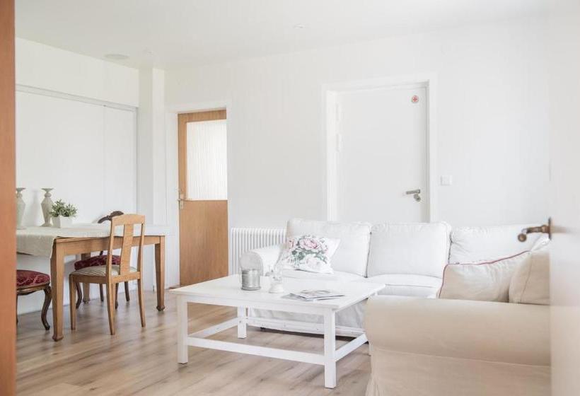 פנסיון Villa Evalotta