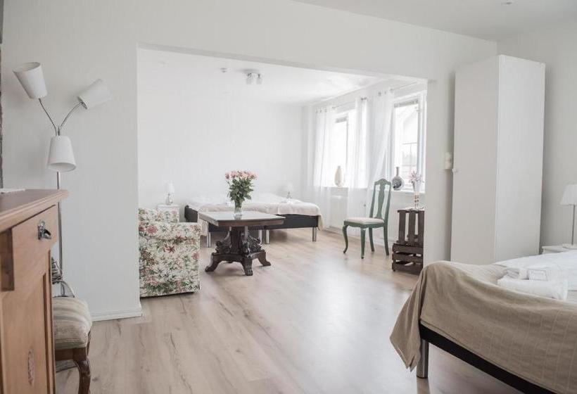 פנסיון Villa Evalotta