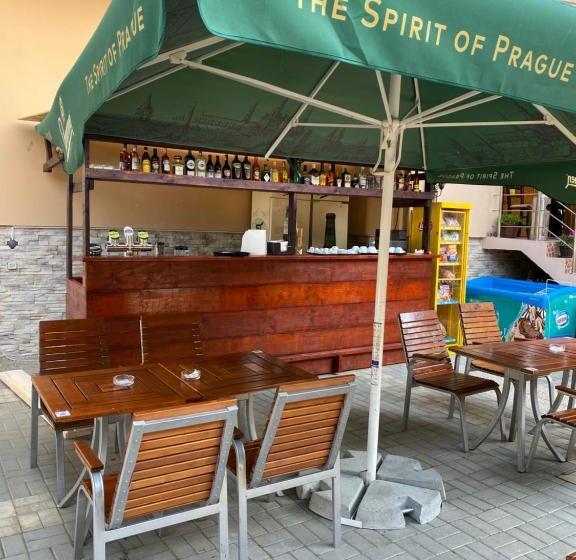 Pensiune Restaurant Indus