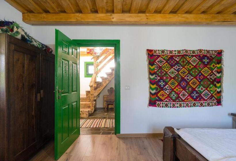 Pensiunea Casa Traditiilor