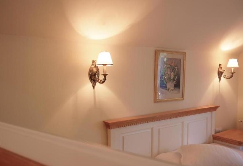 Pensiunea Poiana Avrigului