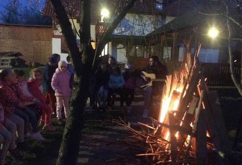 Pensiunea Poiana Avrigului