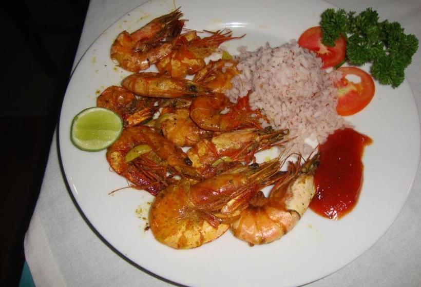 旅馆 Lily Restaurant And Inn