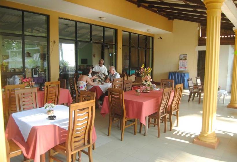 旅馆 Lily Restaurant And Inn