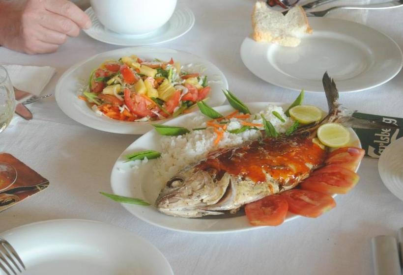 旅馆 Lily Restaurant And Inn