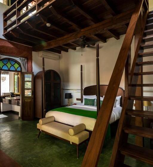 צימר The Postcard Moira