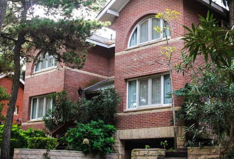 Carilo Hills By Bund