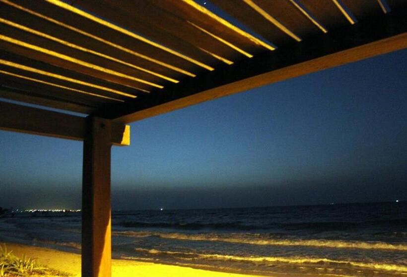 هتل Camino Palmero Coveñas