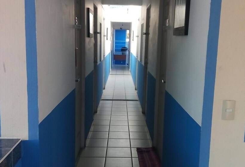 La Pension Casa Azul   Hostel