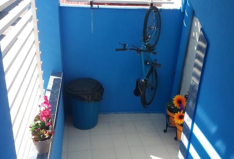 La Pension Casa Azul   Hostel