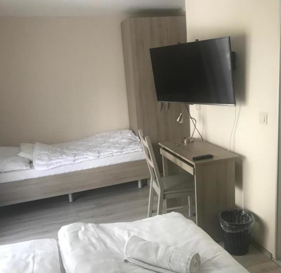 פנסיון Apartman Gondola