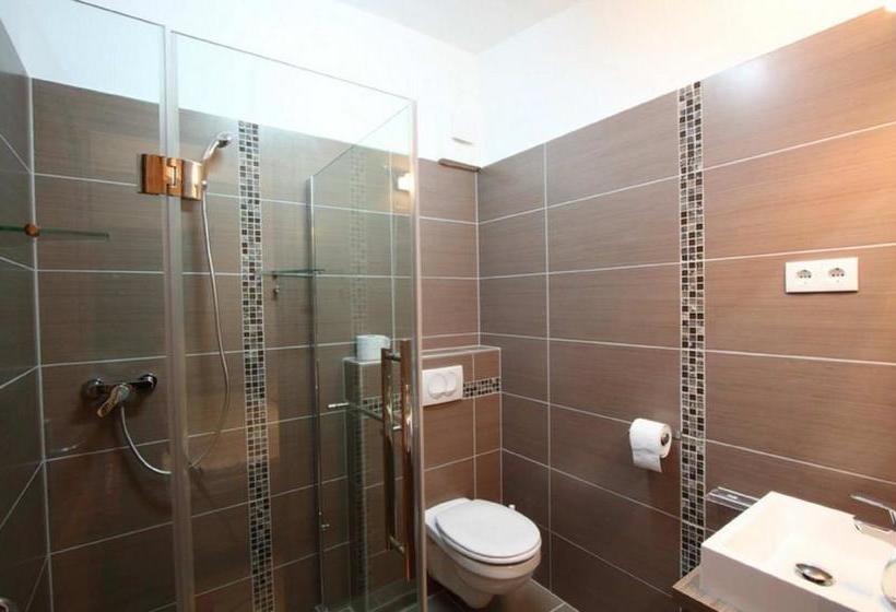 פנסיון Apartman Gondola