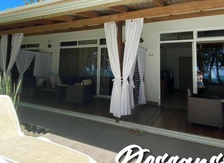 פנסיון Cahuita Inn