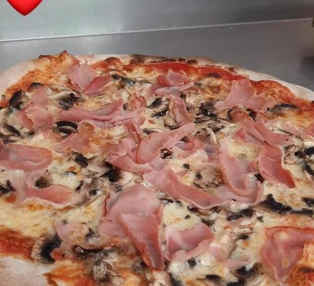 פנסיון Cahuita Inn