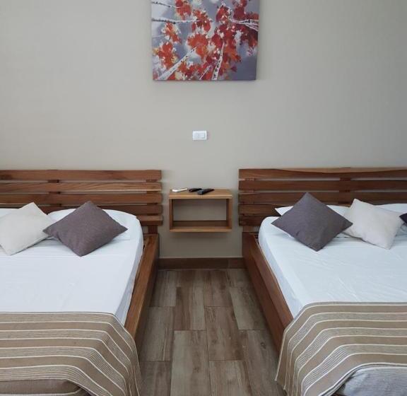 פנסיון Cahuita Inn