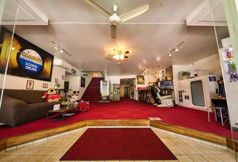 پانسیون Camelot