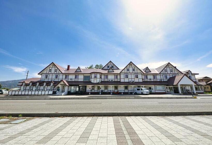 پانسیون Camelot