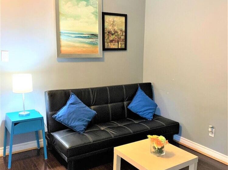 بنسيون Colour Cube Guest House