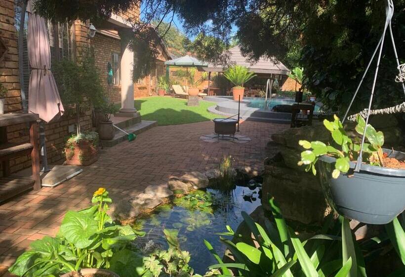 פנסיון Dobbs Lodge