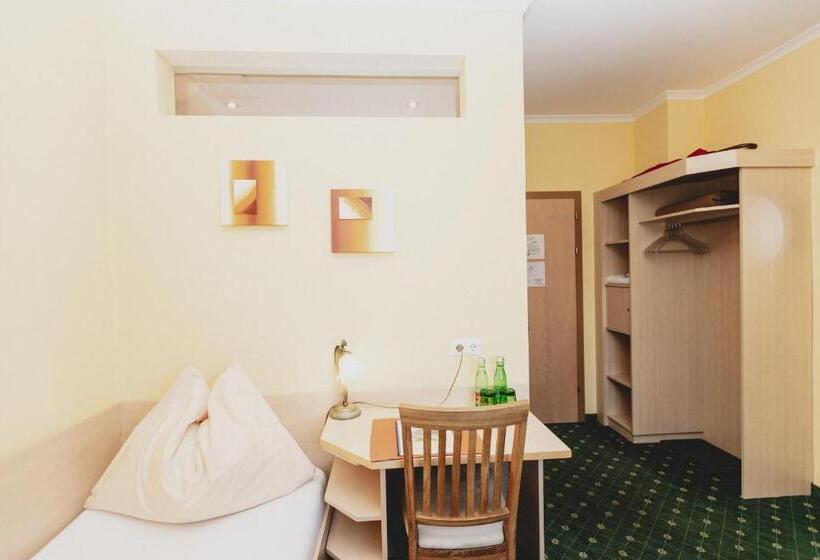 פנסיון Gasthof Berghof