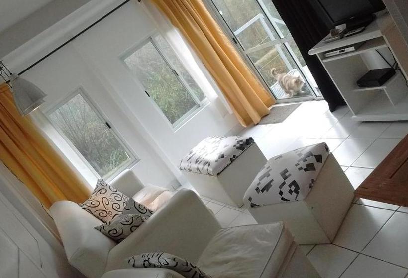 Пансион Guest House Peter Flanders