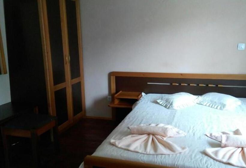 بنسيون Guest House Raffe