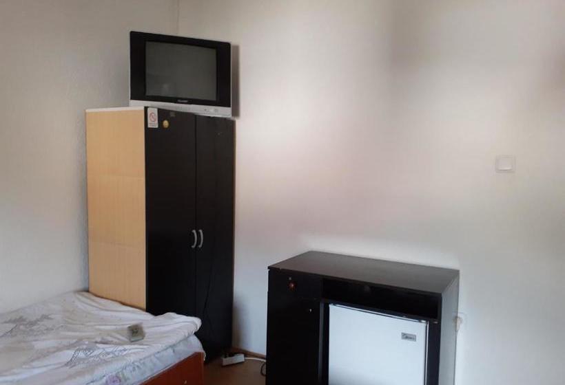 پانسیون Guest House Zarnovel Palace