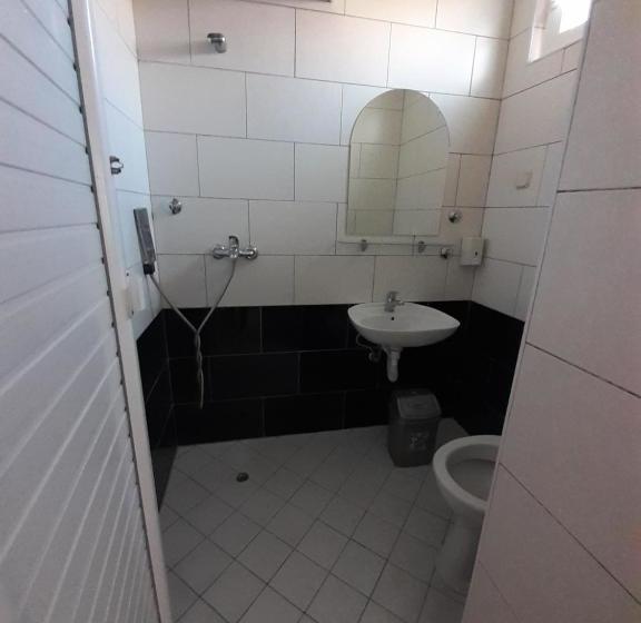 پانسیون Guest House Zarnovel Palace