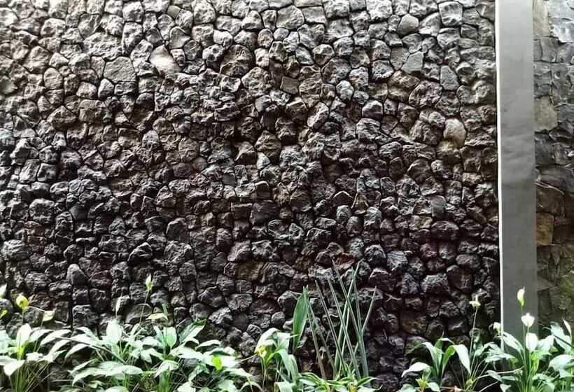 بنسيون Helena Guest House