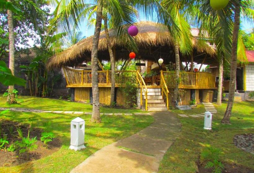 פנסיון Hobbit S House Homestay