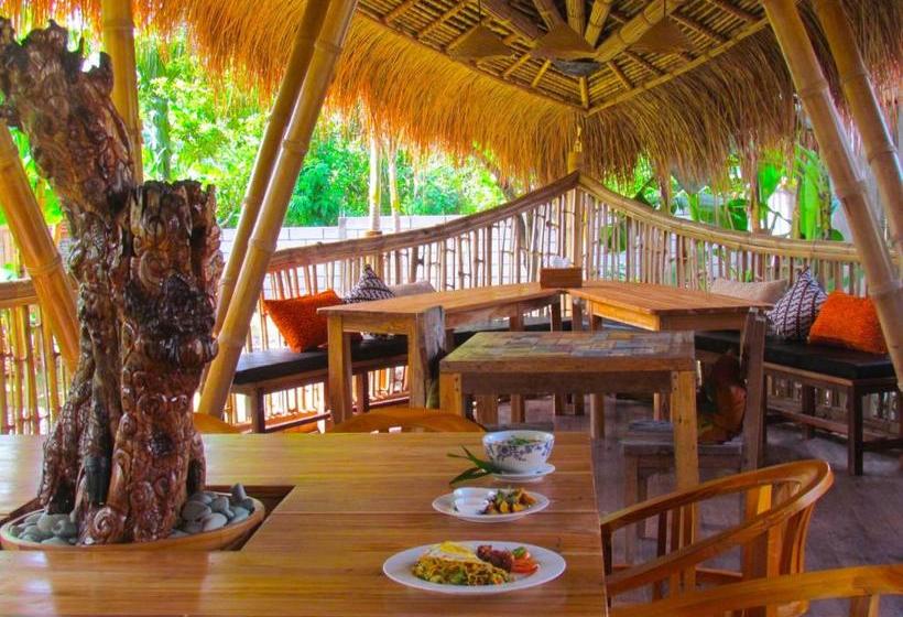 פנסיון Hobbit S House Homestay