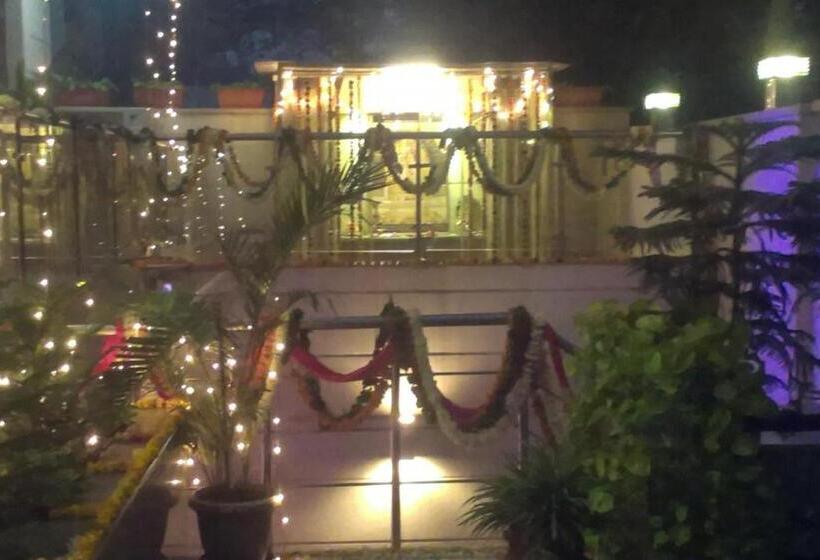 膳宿费 Indiyaah Inn