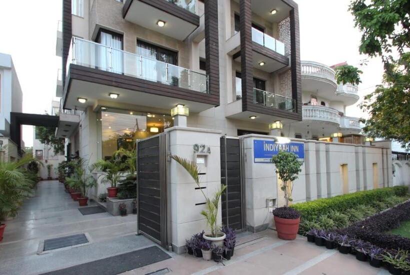 Пансион Indiyaah Inn