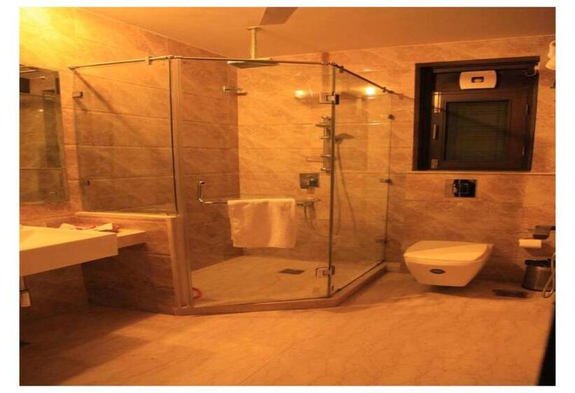 Пансион Indiyaah Inn