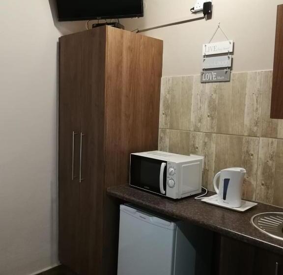 膳宿费 Kalahari Rus