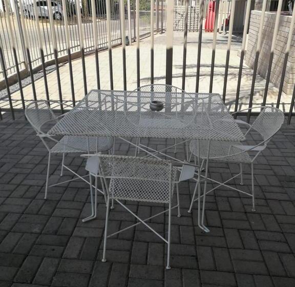 膳宿费 Kalahari Rus