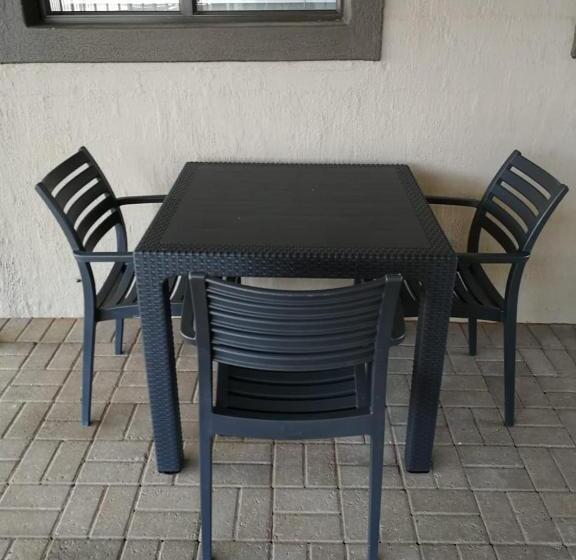 膳宿费 Kalahari Rus