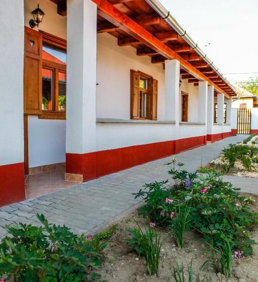 פנסיון Katica Vendégház