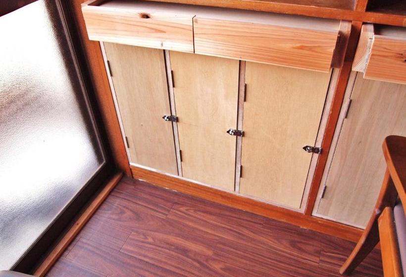 بنسيون Nikkorisou Backpackers Hostel