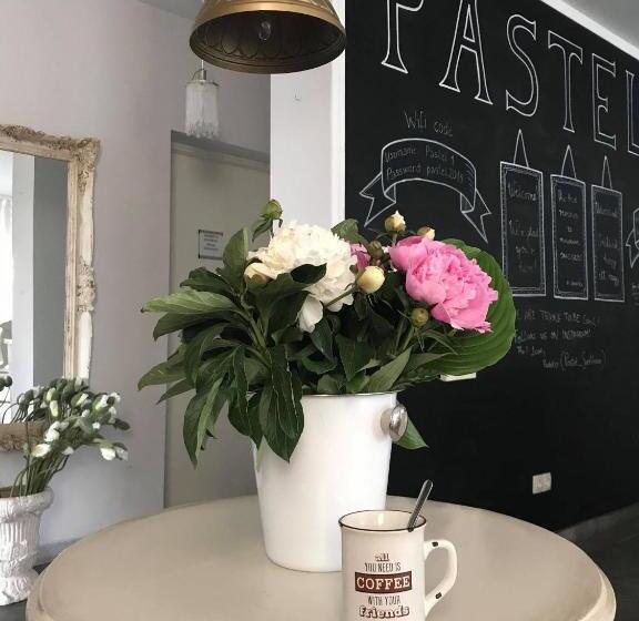 بنسيون Pastel Guesthouse