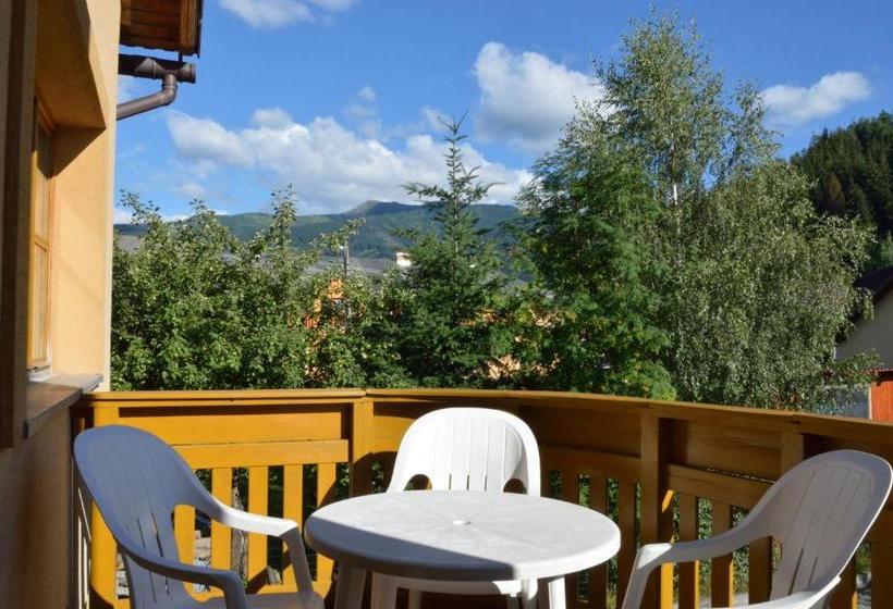 펜션 Penzion U Laca