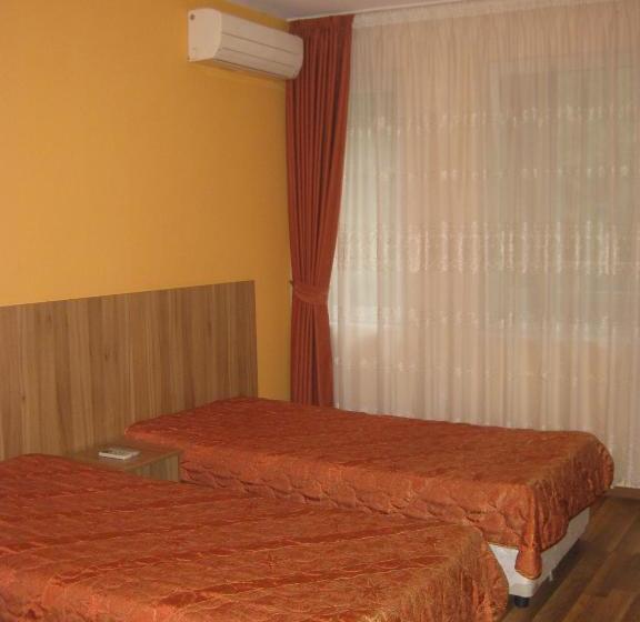 ペンション Private Rooms Silvia